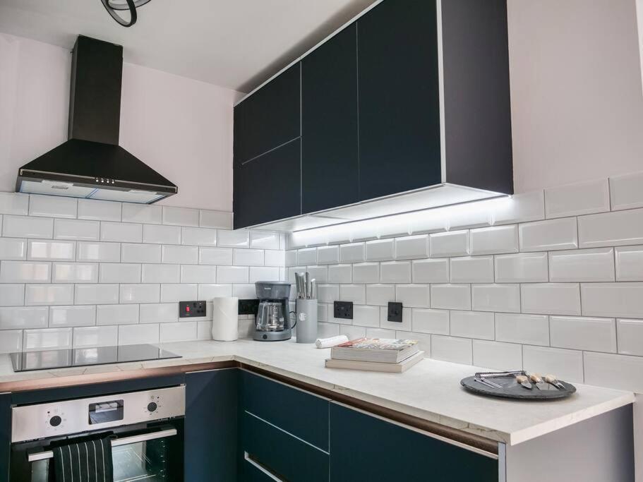 Stylish Retreat For Your Short Getaway ロンドン エクステリア 写真