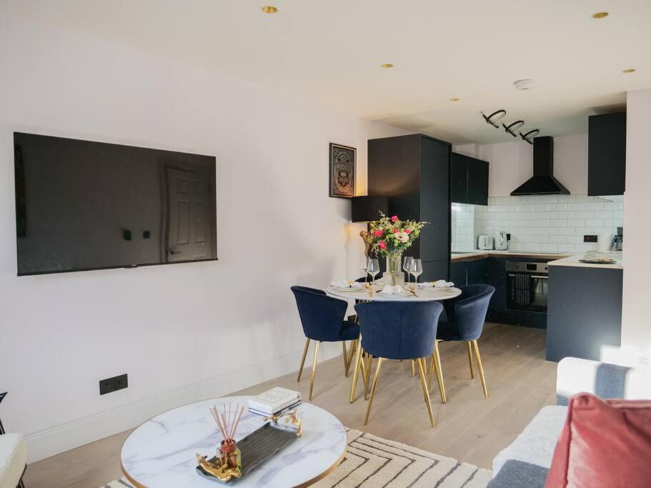 Stylish Retreat For Your Short Getaway ロンドン エクステリア 写真