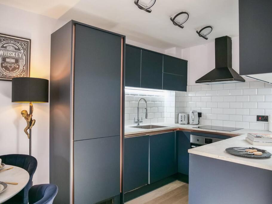 Stylish Retreat For Your Short Getaway ロンドン エクステリア 写真